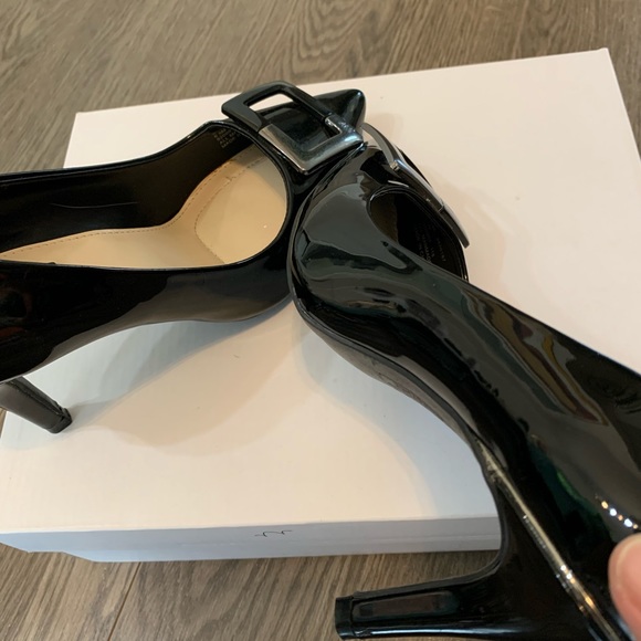 Jones New York patent pointy heels - Picture 7 of 9